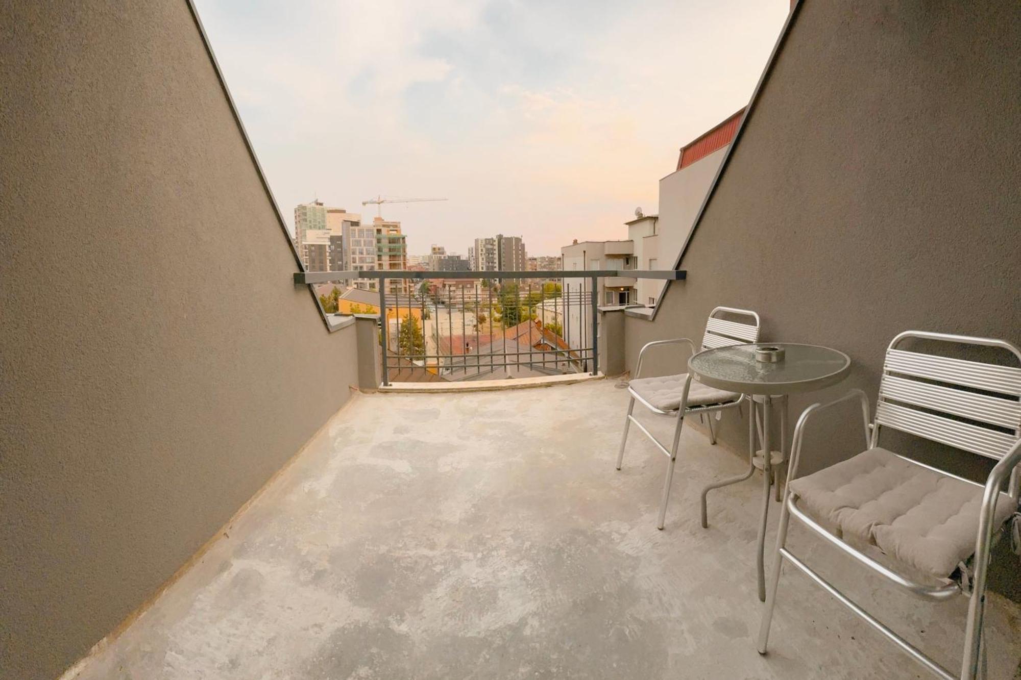 Siera'S Apartment Πρίστινα Εξωτερικό φωτογραφία